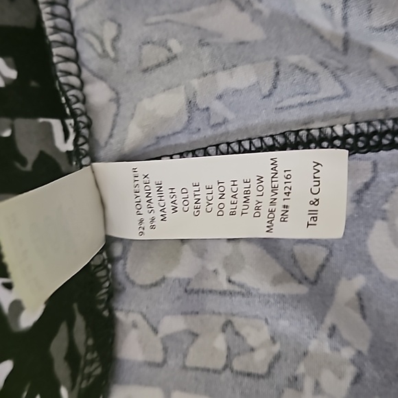 2 pair of LuLaRoe Tall & Curvy - Great Condition - Picture 10 of 11